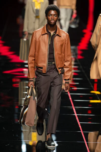 Look 37